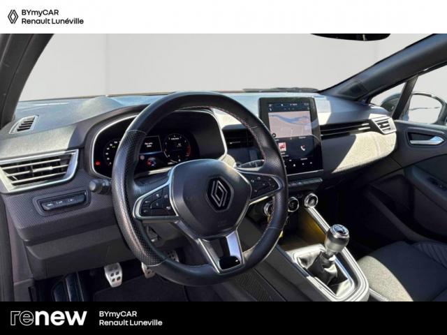 Renault Clio image 8