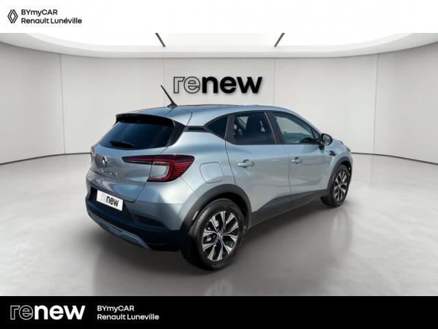 Renault Captur image 2