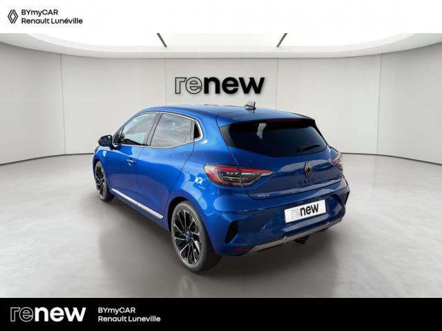 Renault Clio image 8