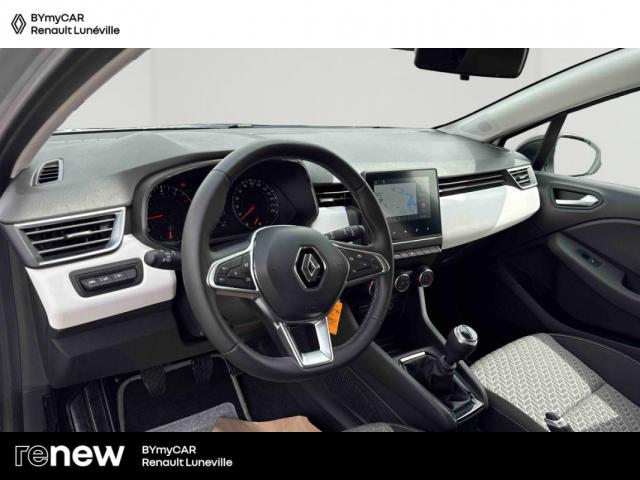 Renault Clio image 8