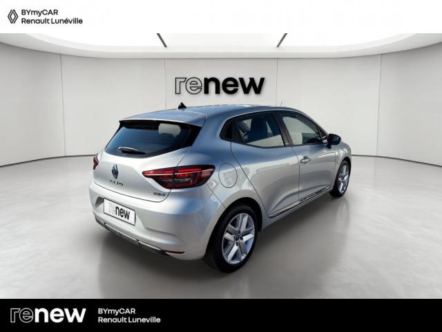 Renault Clio image 6