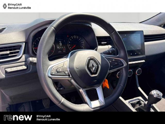 Renault Clio image 2