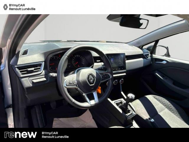 Renault Clio image 8