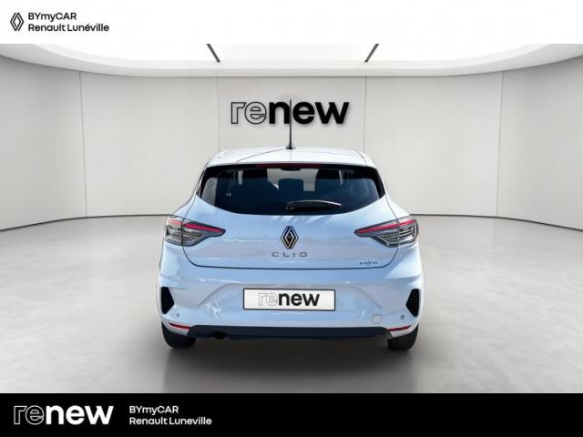 Renault Clio image 2