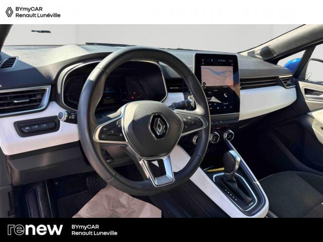 Renault Clio image 8