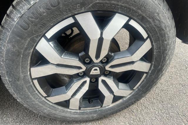 Dacia Duster image 9