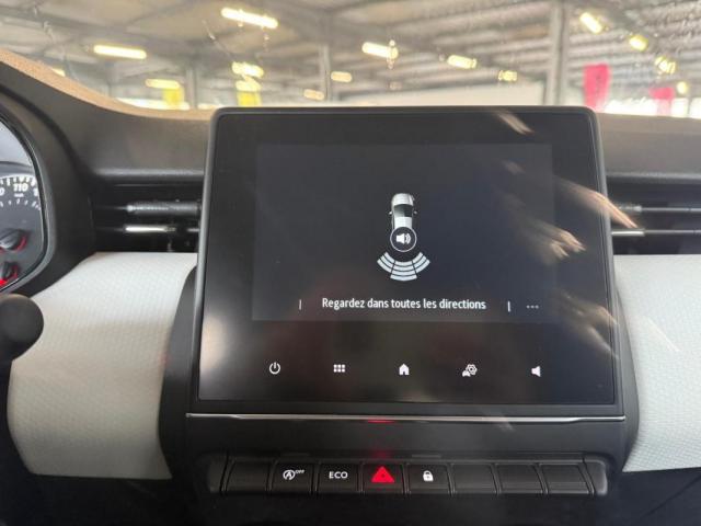 Renault Clio image 9