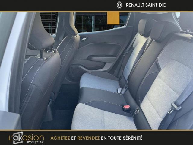 Renault Clio image 9