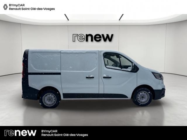 Renault Trafic image 8