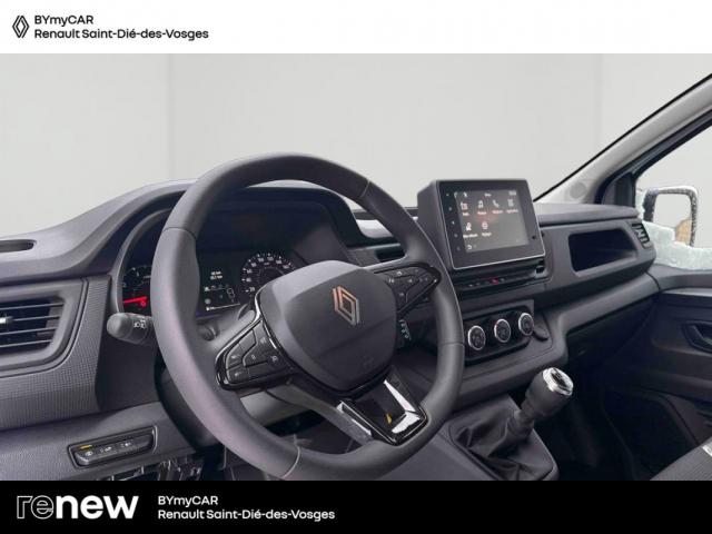 Renault Trafic image 1