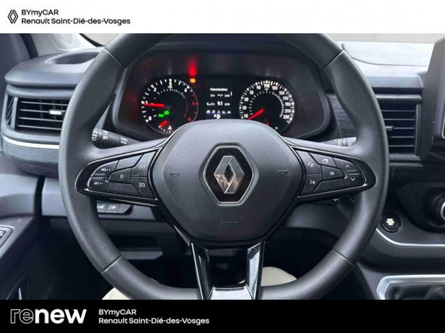 Renault Trafic image 2