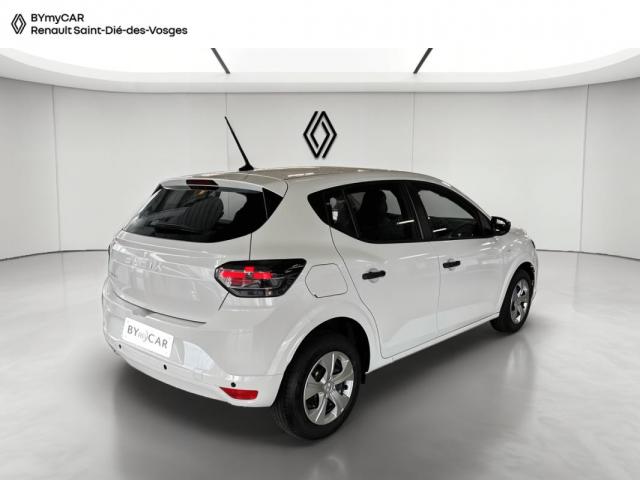 Dacia Sandero image 2