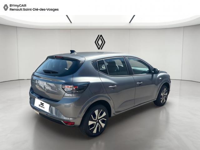 Dacia Sandero image 2