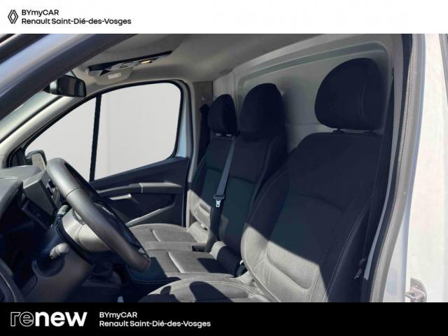 Renault Trafic image 9