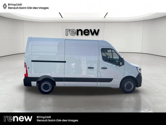 Renault Master image 2