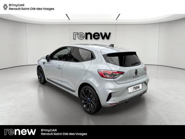 Renault Clio image 2
