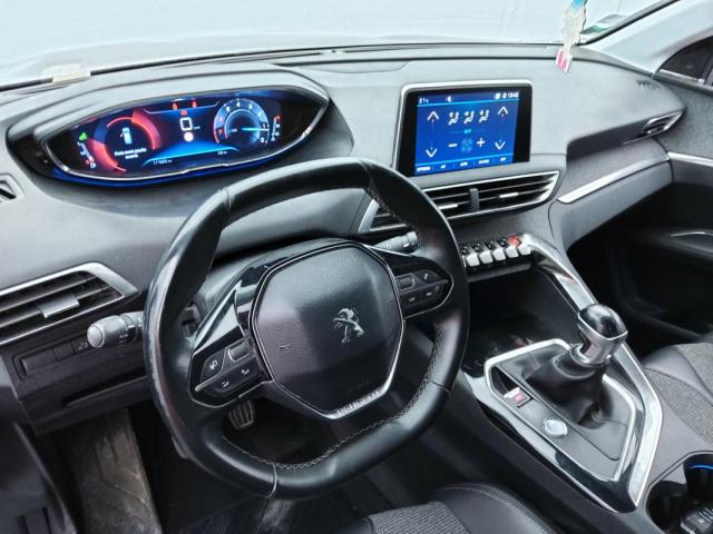 Peugeot 3008 image 8