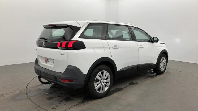 Peugeot 5008 image 8
