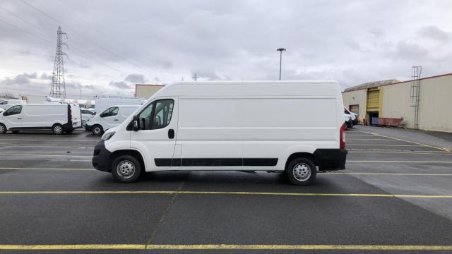 Peugeot Boxer image 2