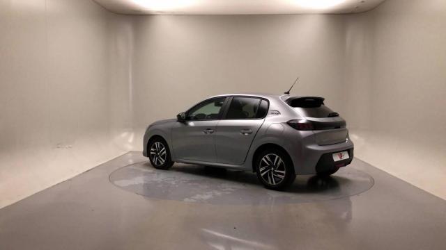 Peugeot 208 image 1