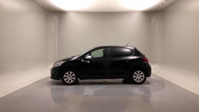 Peugeot 208 image 3