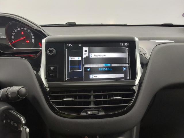 Peugeot 208 image 3