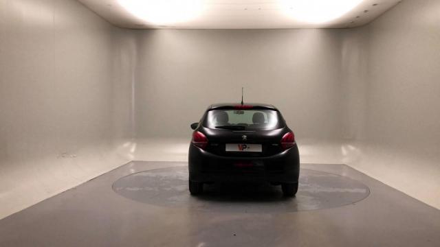 Peugeot 208 image 4