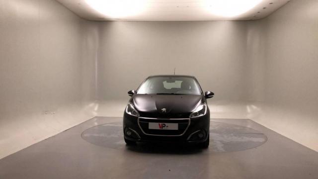 Peugeot 208 image 1