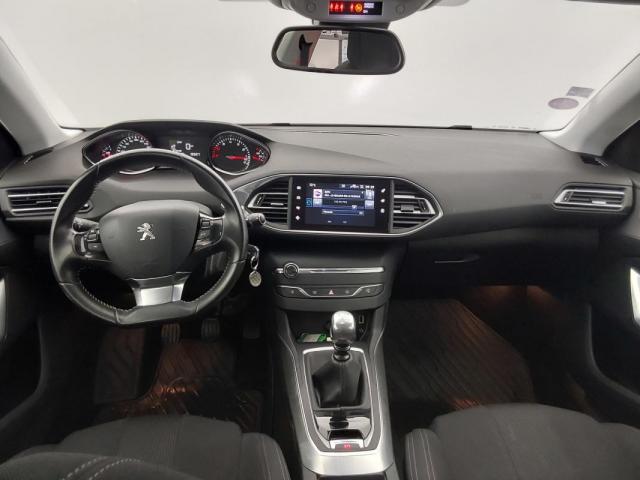 Peugeot 308 image 6