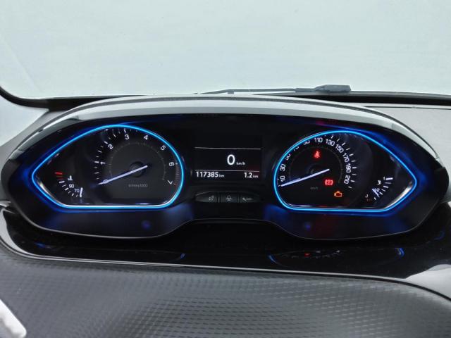 Peugeot 2008 image 1