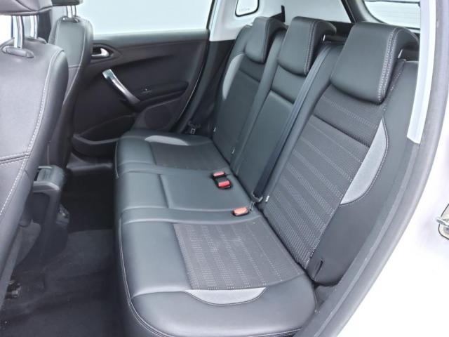 Peugeot 2008 image 2