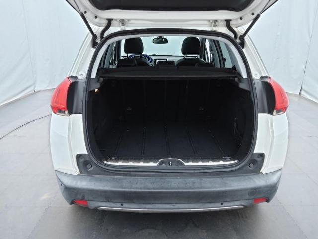 Peugeot 2008 image 3