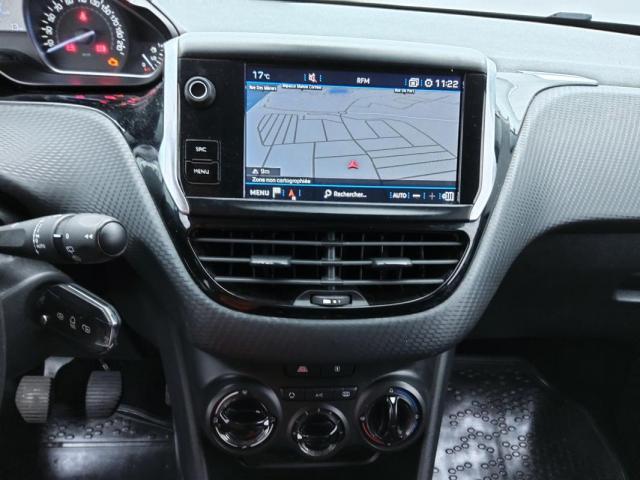 Peugeot 2008 image 5