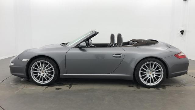 Porsche 911 image 2