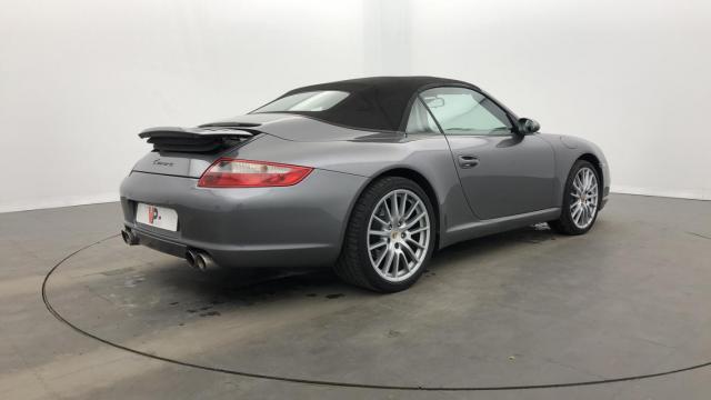 Porsche 911 image 1