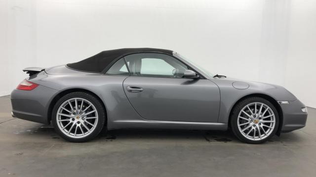 Porsche 911 image 5