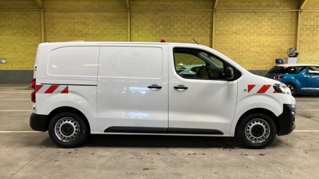 Citroen Jumpy image 3