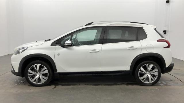 Peugeot 2008 image 3