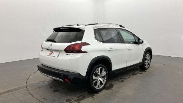 Peugeot 2008 image 4