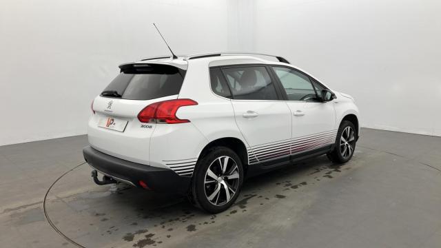 Peugeot 2008 image 6