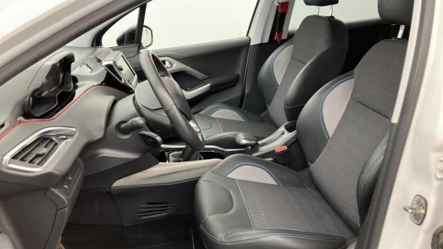 Peugeot 2008 image 5
