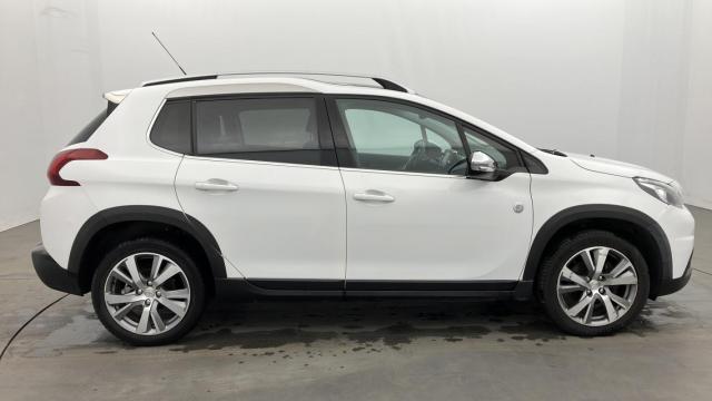 Peugeot 2008 image 6