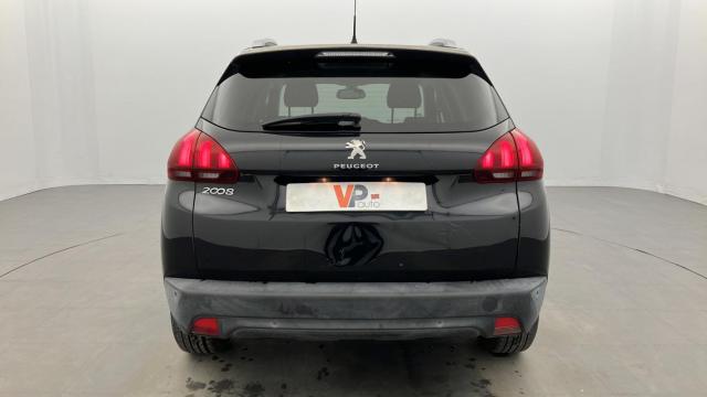 Peugeot 2008 image 3