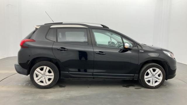 Peugeot 2008 image 2