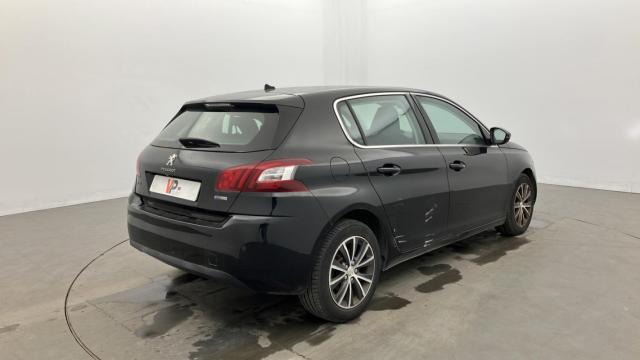 Peugeot 308 image 1