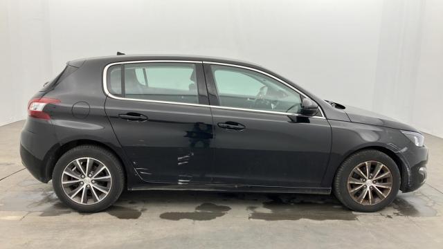 Peugeot 308 image 6