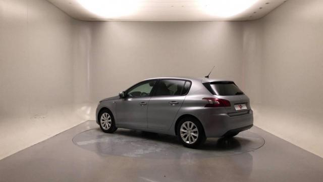 Peugeot 308 image 8