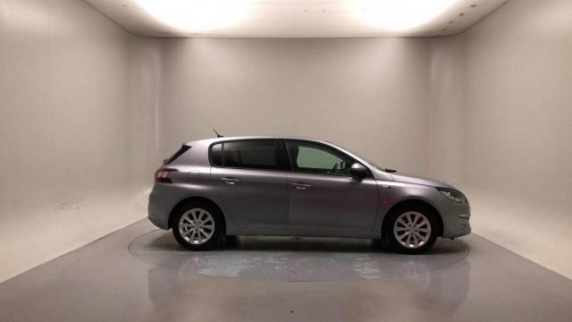 Peugeot 308 image 6