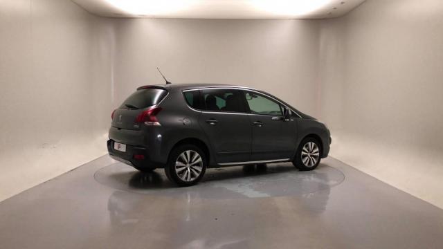 Peugeot 3008 image 1