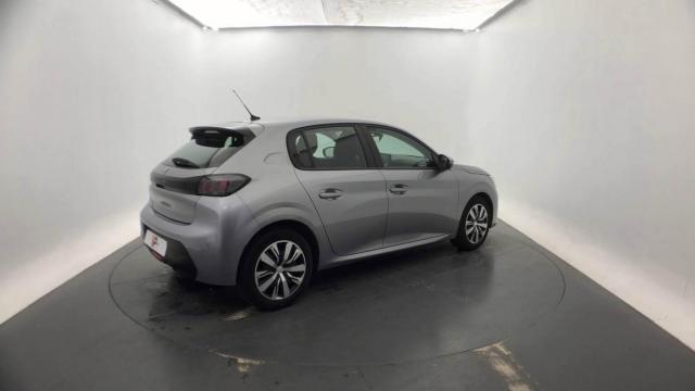 Peugeot 208 image 5